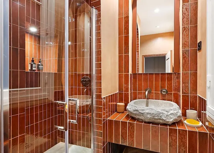 Unique Marais Apartment